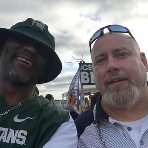 Meet your Posher, Jason